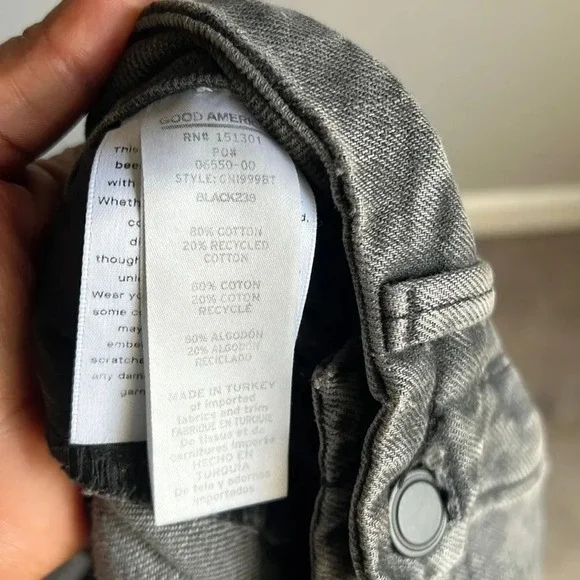 GOOD AMERICAN 90s Loose Baggy Straight Leg Jeans In Faded Black - Picture 10 of 13